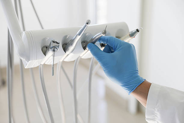 Professional Emergency Dentist technician working in Glendora, NJ